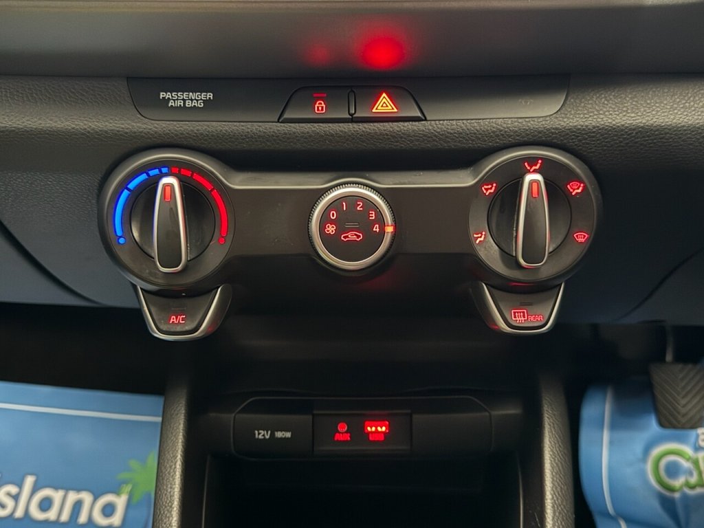 Used Kia Stonic 2018 for sale - 76711236: Photo 29