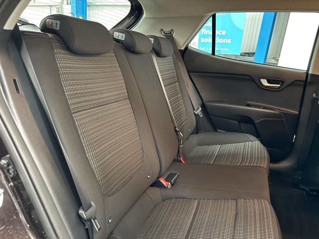 Used Kia Stonic 2018 for sale - 76711236: Photo 32