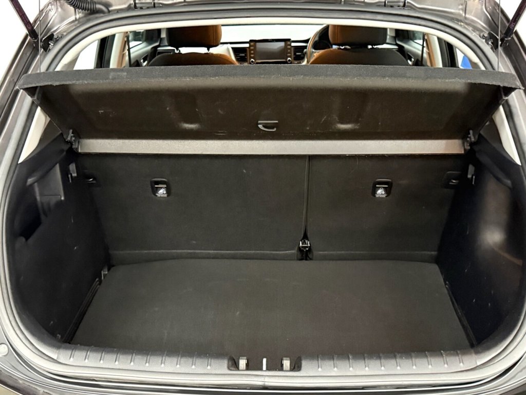 Used Kia Stonic 2018 for sale - 76711236: Photo 34