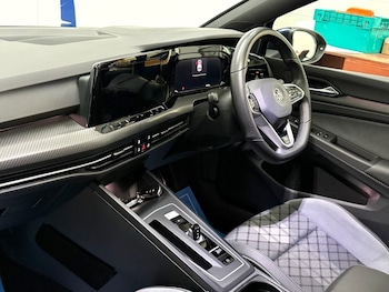 Used Volkswagen Golf 2022 for sale - 77680413: Photo