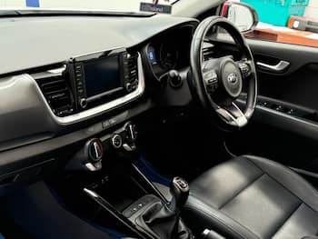 Used Kia Stonic 2020 for sale - 79843003: Photo