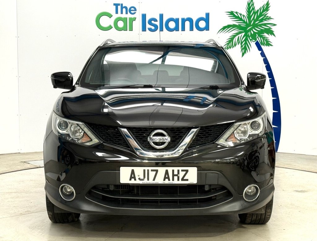 Used Nissan Qashqai 2017 for sale - 77328425: Photo 2