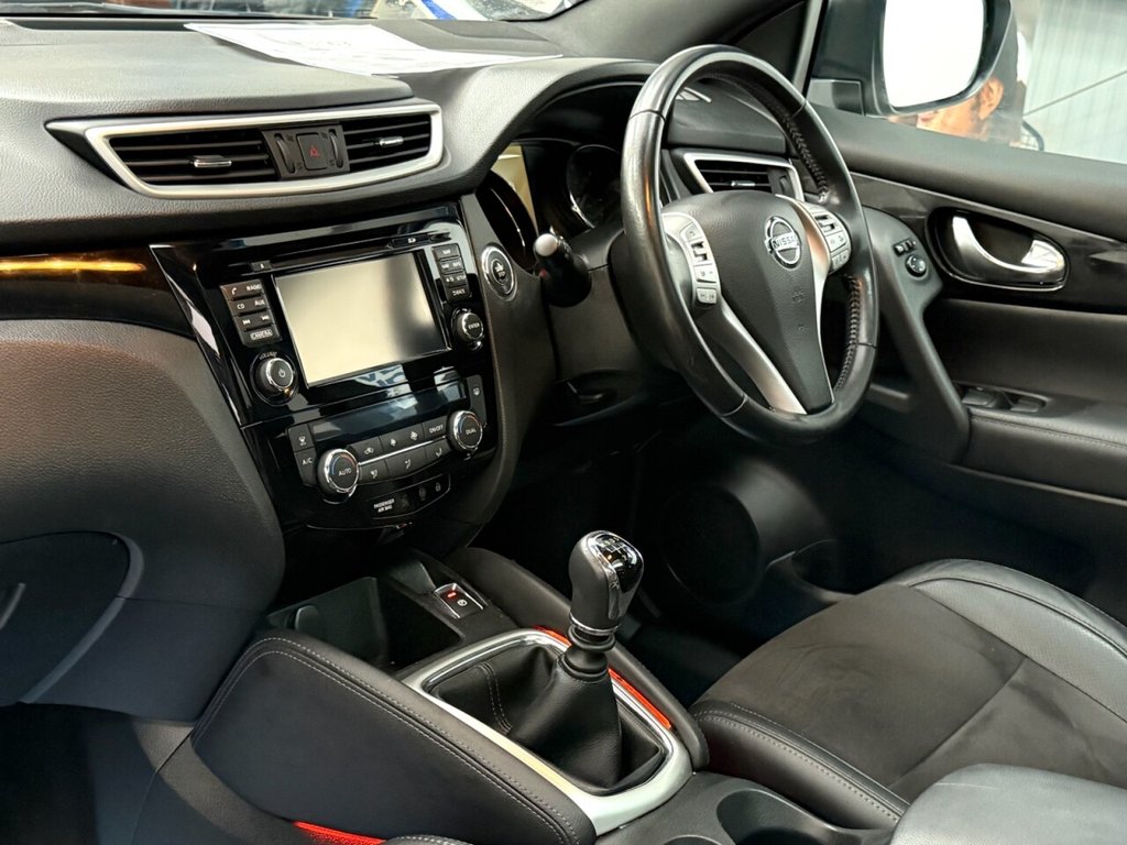 Used Nissan Qashqai 2017 for sale - 77328425: Photo 4