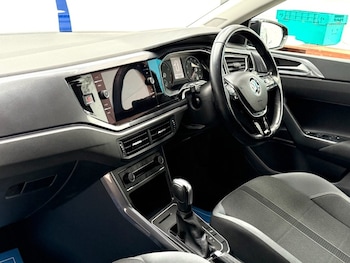 Used Volkswagen Polo 2021 for sale - 75693324: Photo