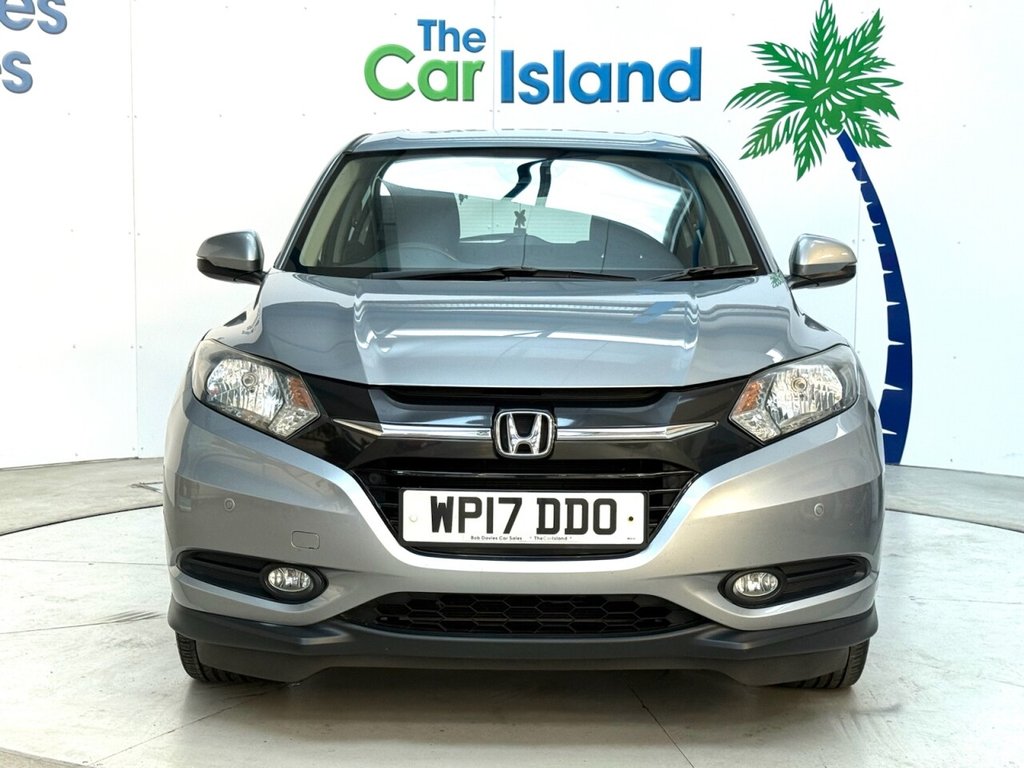 Used Honda HR-V 2017 for sale - 76686452: Photo 2