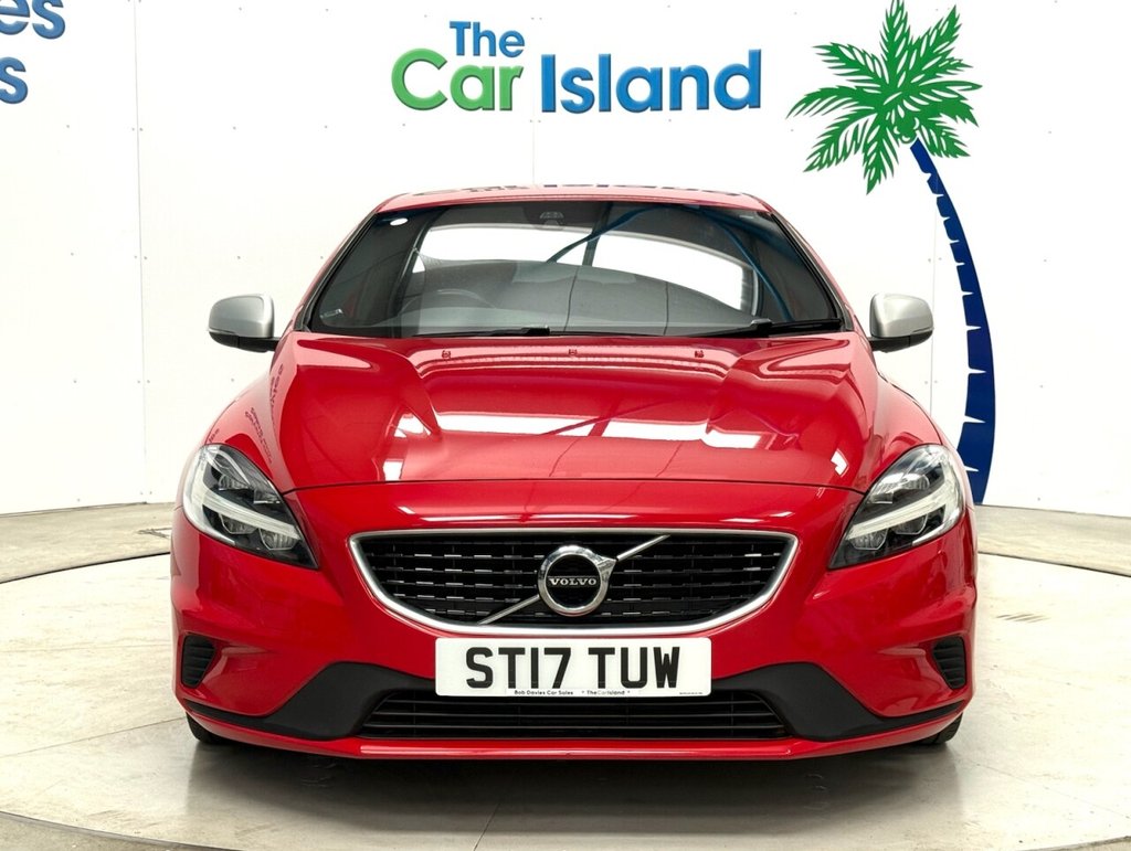 Used Volvo V40 2017 for sale - 76711251: Photo 2