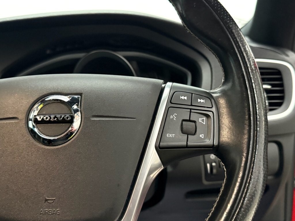 Used Volvo V40 2017 for sale - 76711251: Photo 21