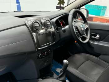 Used Dacia Sandero 2019 for sale - 74931235: Photo