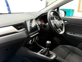 Used Renault Captur 2020 for sale - 74820158: Photo