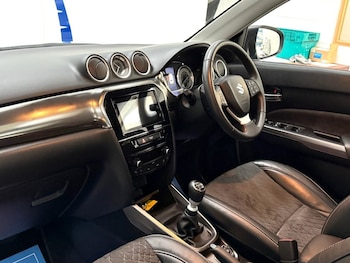 Used Suzuki Vitara 2022 for sale - 77250350: Photo