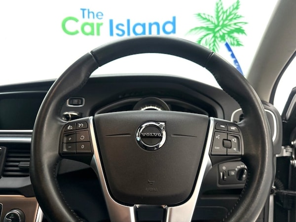 Used Volvo V40 2017 for sale - 76235614: Photo 19