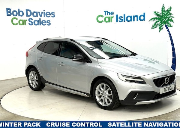 Used Volvo V40 2017 for sale - 76235614: Photo 1