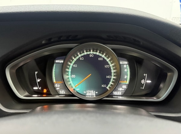 Used Volvo V40 2017 for sale - 76235614: Photo 22