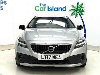 Used Volvo V40 2017 for sale - 76235614: Photo 2