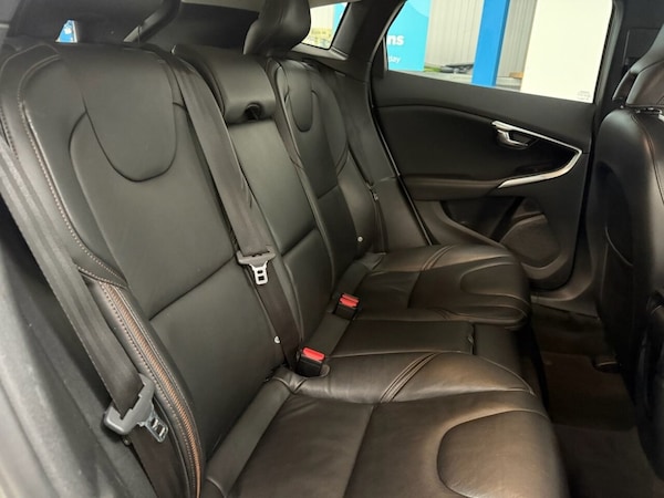 Used Volvo V40 2017 for sale - 76235614: Photo 31