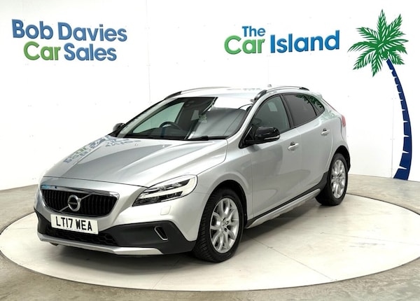 Used Volvo V40 2017 for sale - 76235614: Photo 3