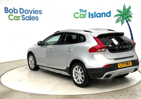 Used Volvo V40 2017 for sale - 76235614: Photo 6