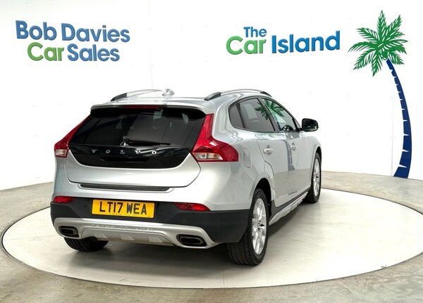 Used Volvo V40 2017 for sale - 76235614: Photo 8