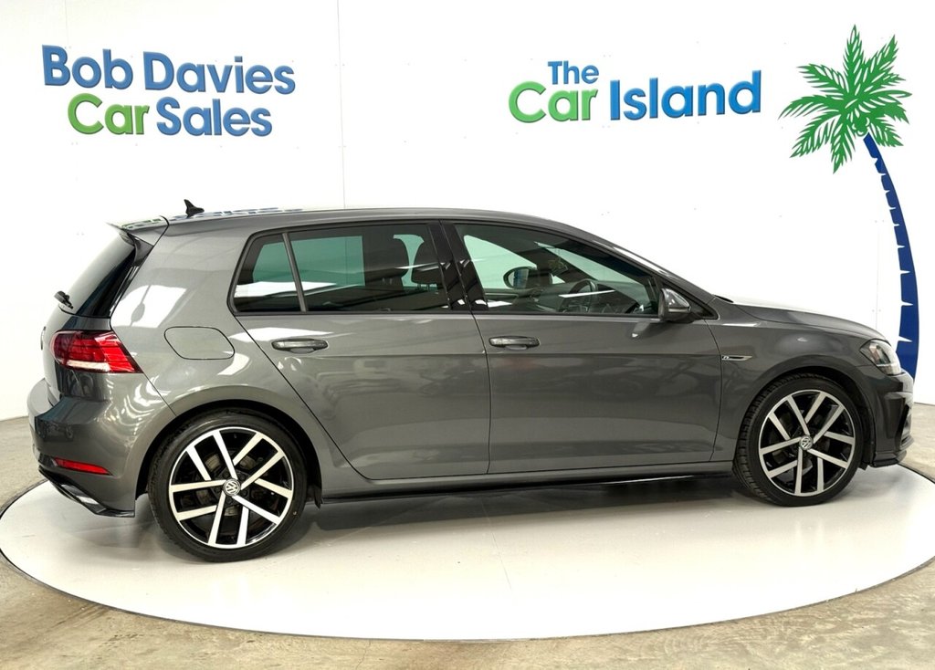 Used Volkswagen Golf 2018 for sale - 77642941: Photo 10