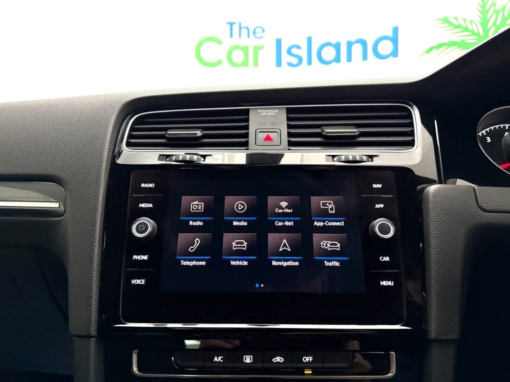 Used Volkswagen Golf 2018 for sale - 77642941: Photo 23