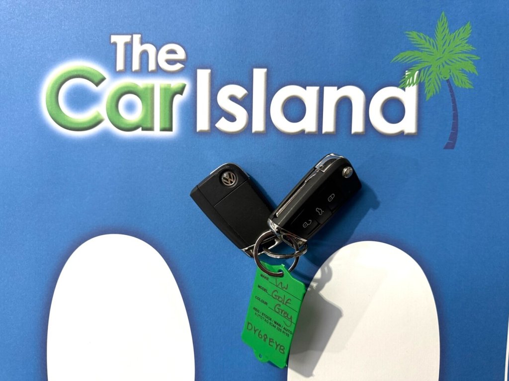 Used Volkswagen Golf 2018 for sale - 77642941: Photo 32