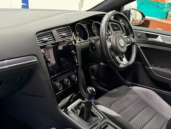 Used Volkswagen Golf 2018 for sale - 77642941: Photo