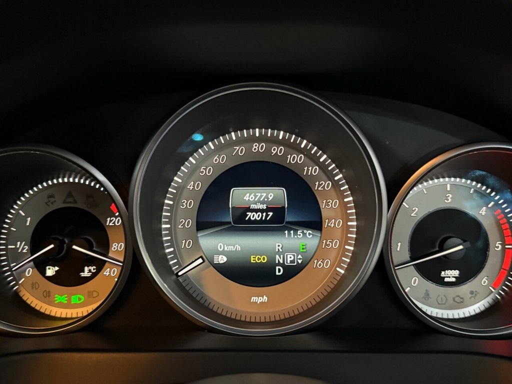 Used Mercedes-Benz E Class 2015 for sale - 76768769: Photo 24