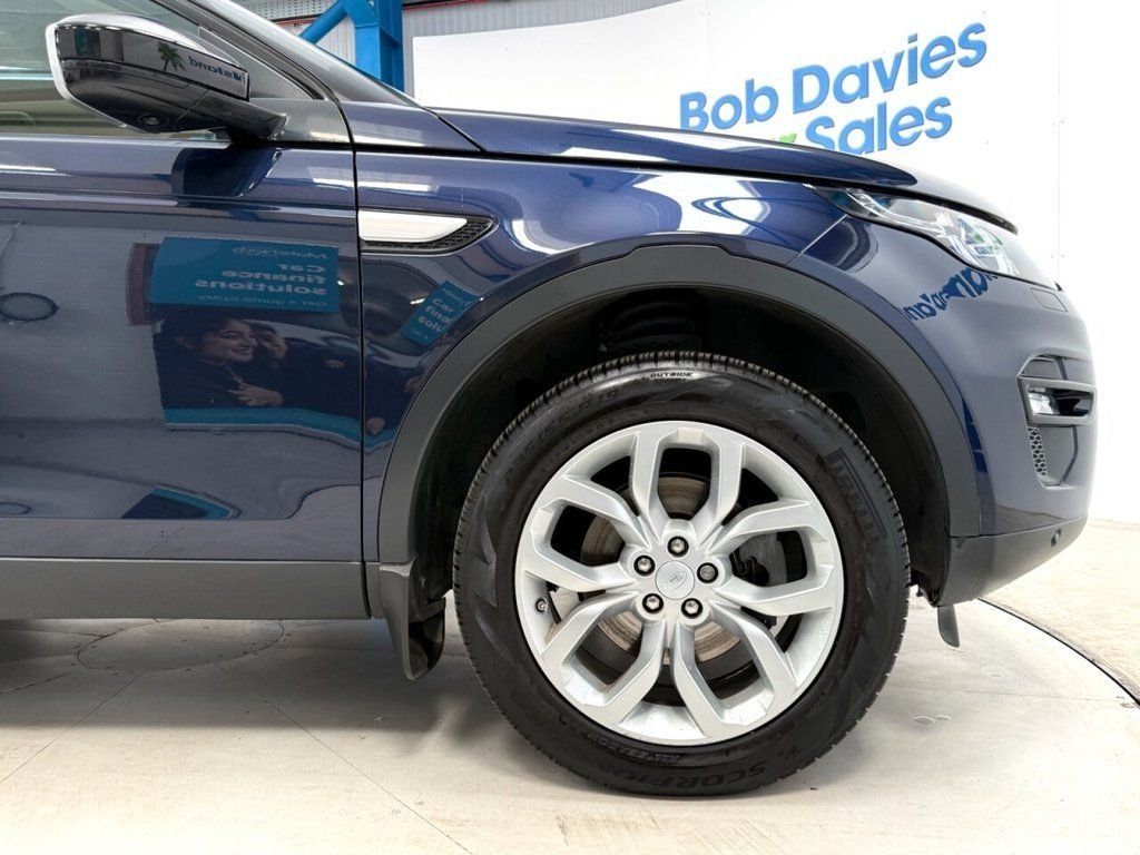 Used Land Rover Discovery Sport 2017 for sale - 76941626: Photo 11