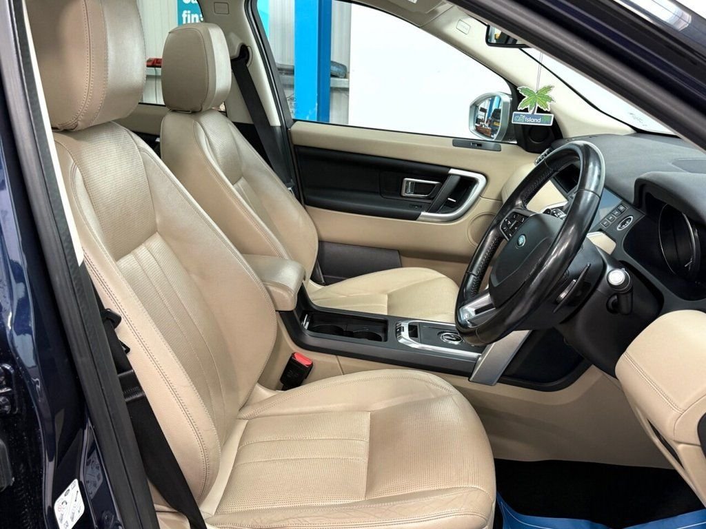 Used Land Rover Discovery Sport 2017 for sale - 76941626: Photo 17