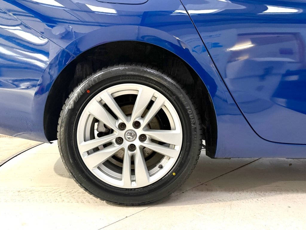 Used Vauxhall Astra 2018 for sale - 76941628: Photo 14