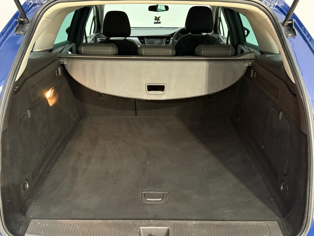 Used Vauxhall Astra 2018 for sale - 76941628: Photo 33