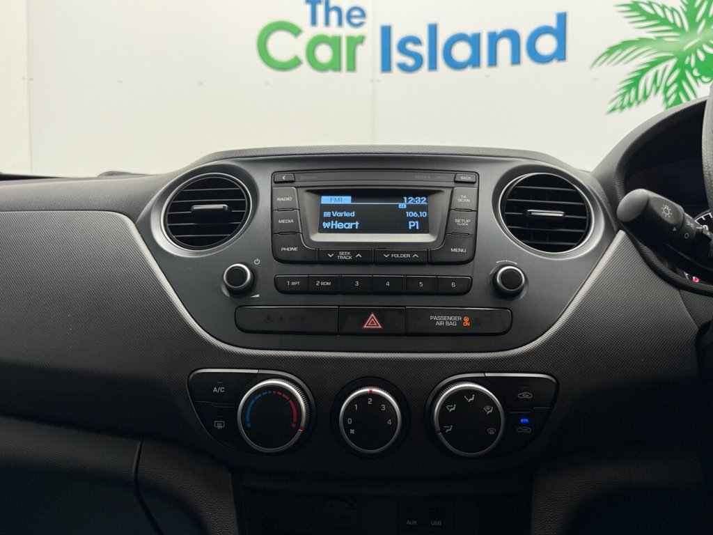 Used Hyundai i10 2017 for sale - 75727420: Photo 18