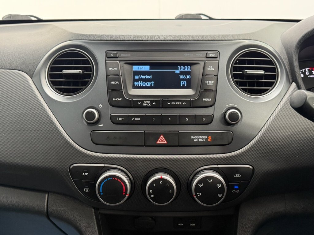 Used Hyundai i10 2017 for sale - 75727420: Photo 19