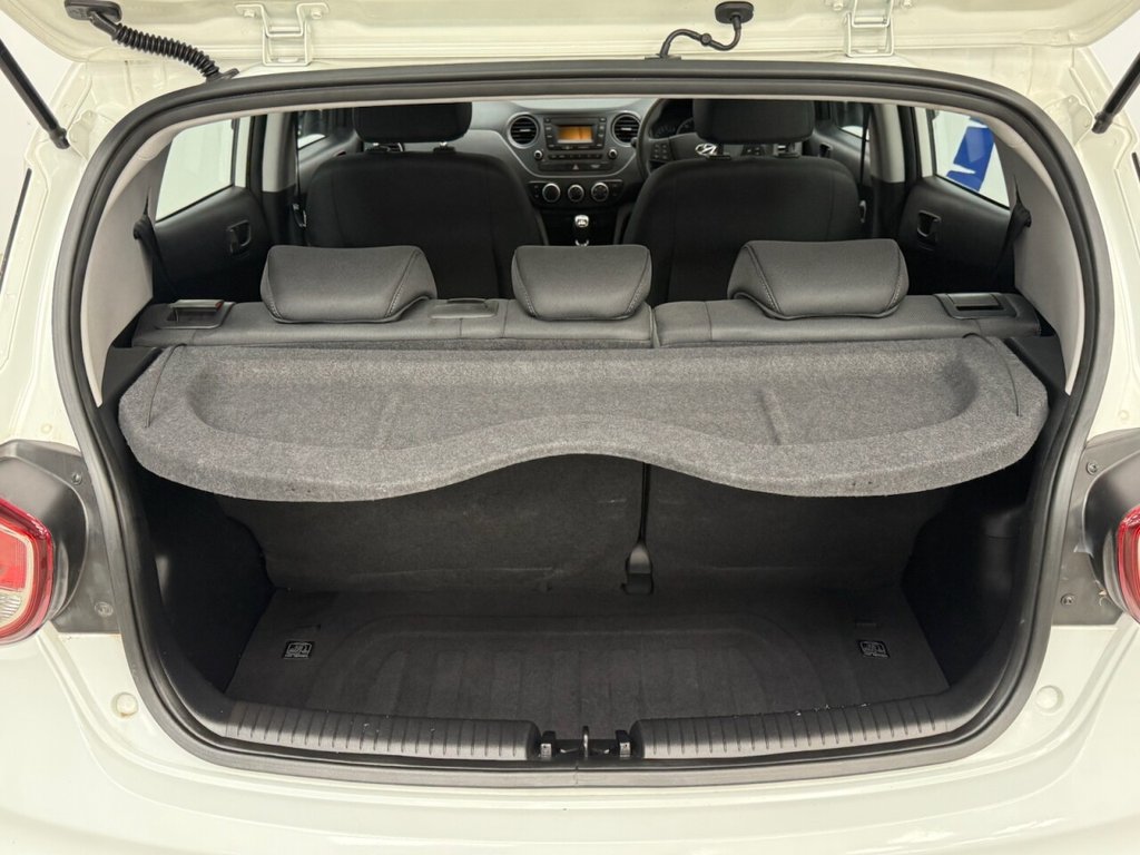 Used Hyundai i10 2017 for sale - 75727420: Photo 25