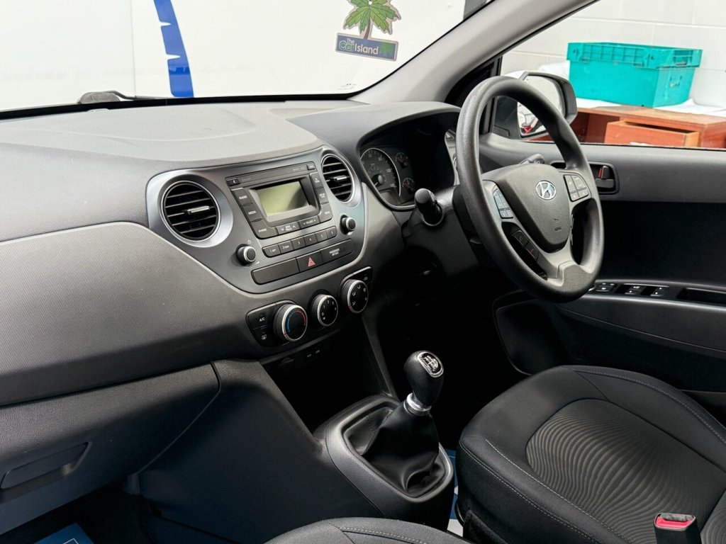 Used Hyundai i10 2017 for sale - 75727420: Photo 4