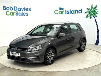 Used Volkswagen Golf 2017 for sale - 75474010: Photo