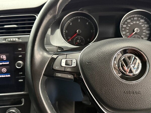 Used Volkswagen Golf 2017 for sale - 76147990: Photo 20