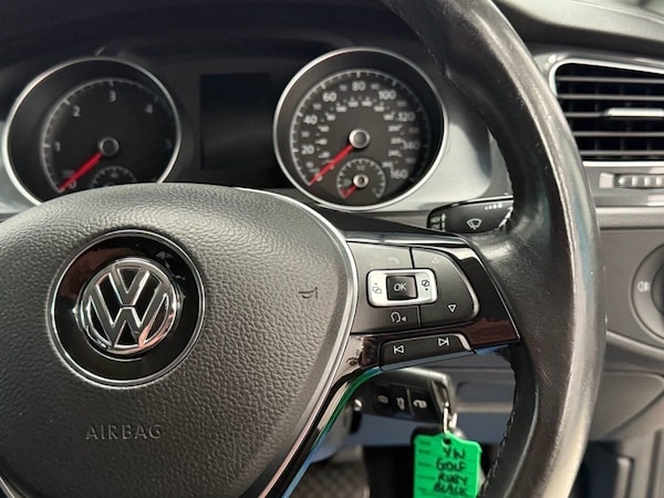 Used Volkswagen Golf 2017 for sale - 76147990: Photo 21