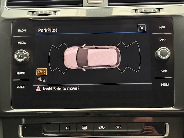 Used Volkswagen Golf 2017 for sale - 76147990: Photo 27