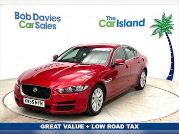 Used Jaguar XE 2016 for sale - 79089369: Photo