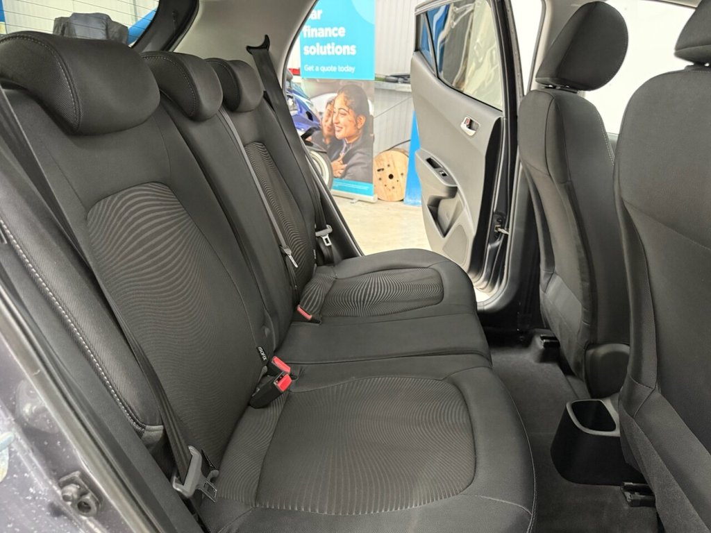 Used Hyundai i10 2017 for sale - 77302793: Photo 32