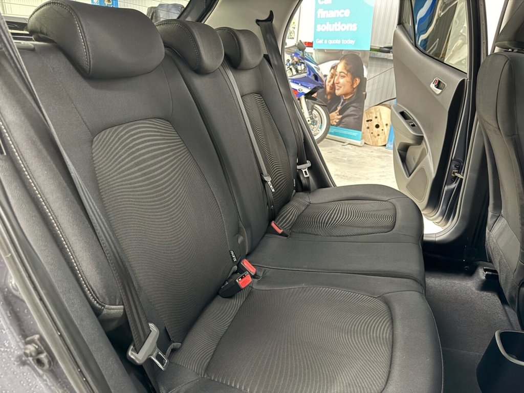 Used Hyundai i10 2017 for sale - 77302793: Photo 33