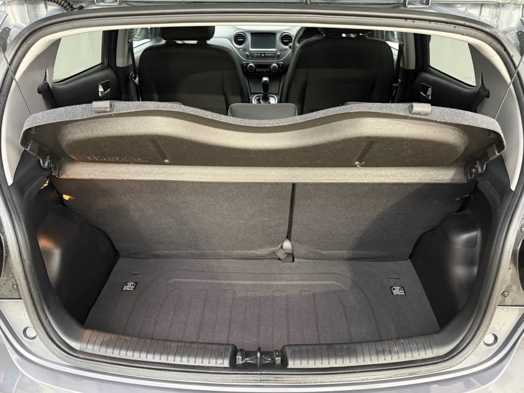 Used Hyundai i10 2017 for sale - 77302793: Photo 35