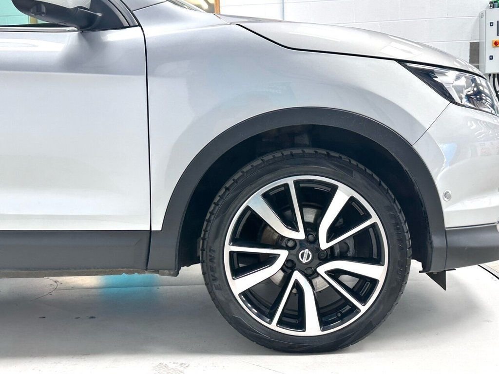 Used Nissan Qashqai 2017 for sale - 77394253: Photo 14