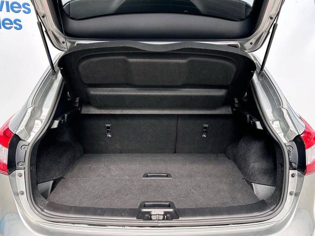 Used Nissan Qashqai 2017 for sale - 77394253: Photo 37