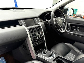 Used Land Rover Discovery Sport 2018 for sale - 78632014: Photo