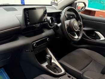 Used Toyota Yaris 2020 for sale - 77451792: Photo