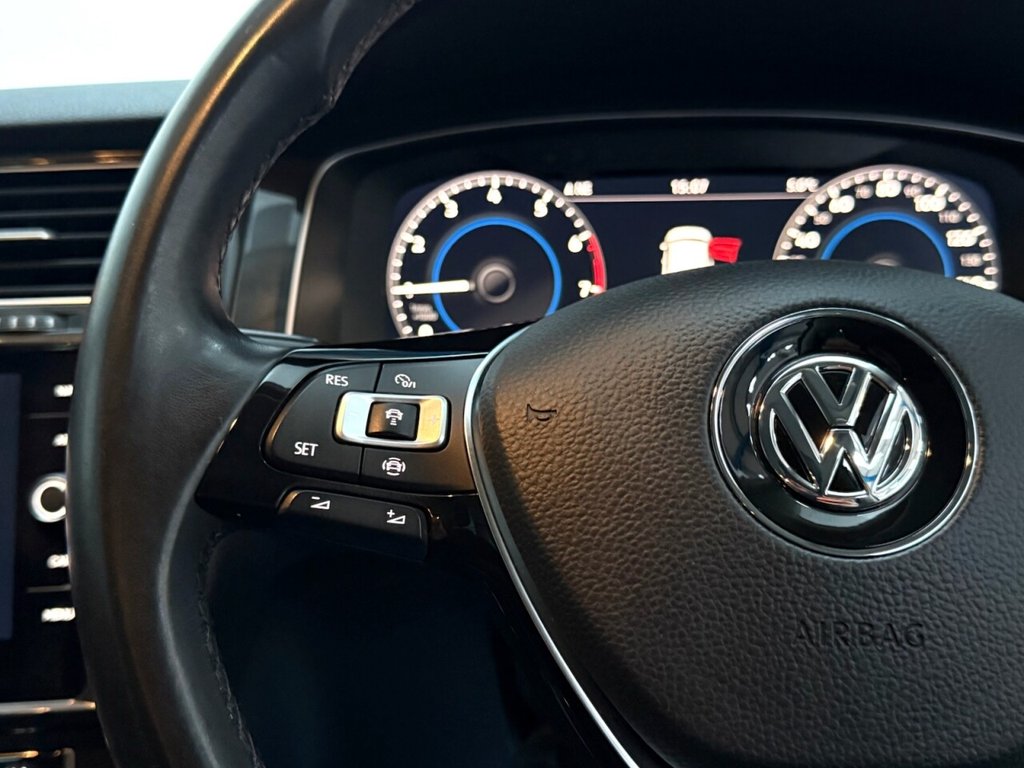 Used Volkswagen Golf 2020 for sale - 76820714: Photo 20