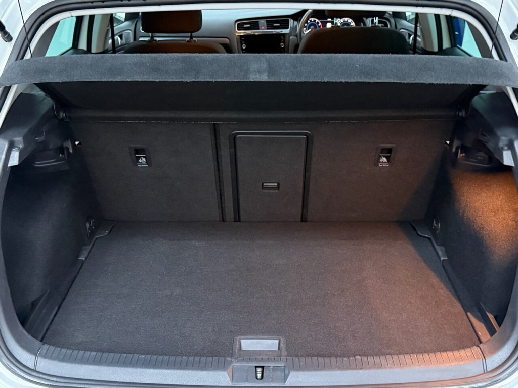 Used Volkswagen Golf 2020 for sale - 76820714: Photo 34