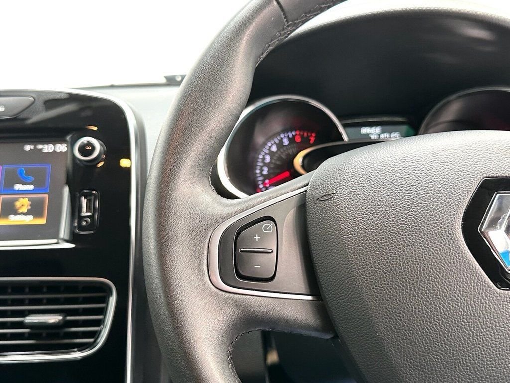 Used Renault Clio 2017 for sale - 77027149: Photo 18